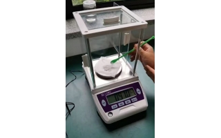 實(shí)驗(yàn)室天平裝機(jī)105案例