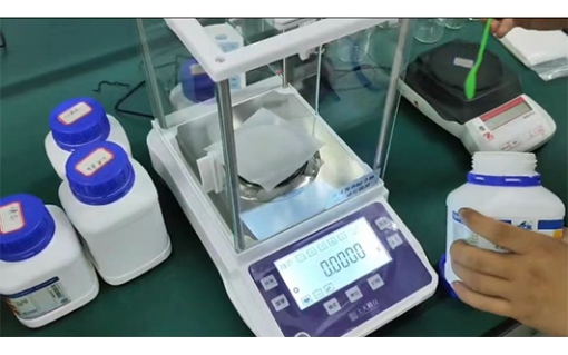 實驗室天平裝機(jī)102案例