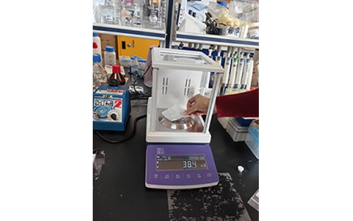 實驗室天平裝機(jī)103案例