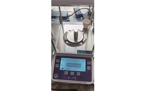 實驗室天平裝機(jī)104案例
