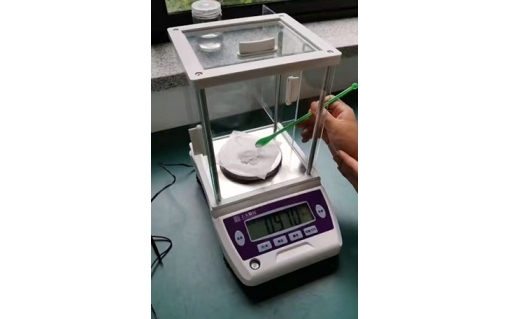 實驗室天平裝機(jī)105案例