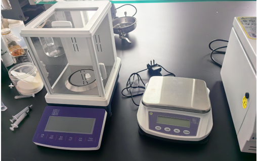 實驗室天平裝機(jī)106案例